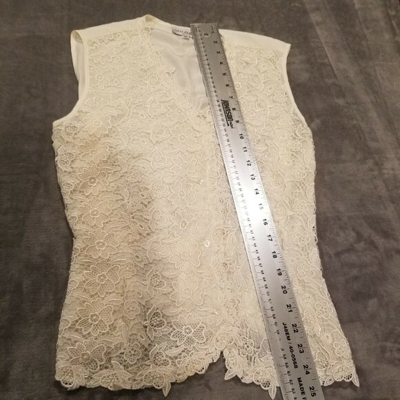 San Andre Women's V-Neck Floral Embroidered Lace Vest Size 16 Ivory Tie-Back - Picture 8 of 8